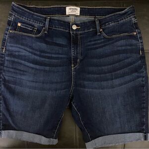 Levi’s Denizen Bermuda Jean Shorts Size 18
